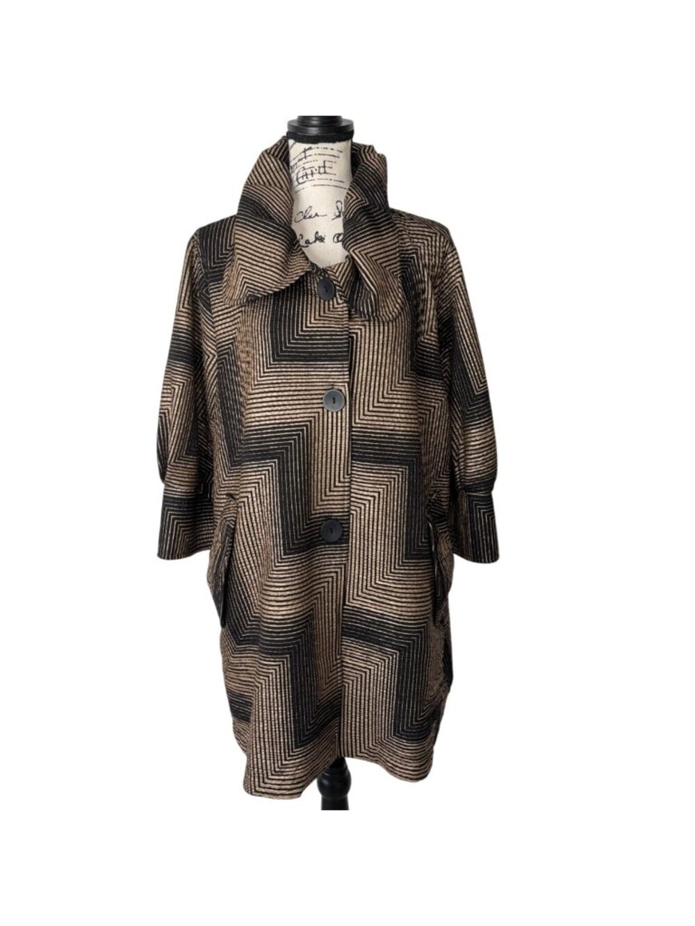 Damee Womens Size XL Swing Jacket Artsy Button-Up Black Tan Geometric Collared